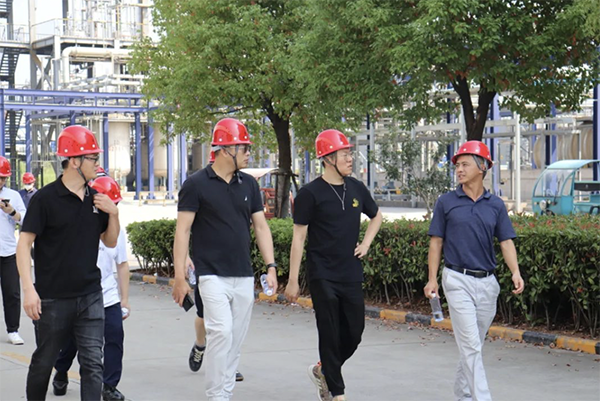 看得见的发展|飞凯51漫画
顺利举办2023年“走进飞凯51漫画
·安庆基地开放日”活动 看得见的发展|飞凯51漫画
顺利举办2023年“走进飞凯51漫画
·安庆基地开放日”活动