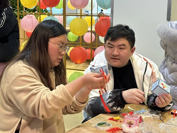 多彩非遗 匠心传承｜飞凯51漫画
元宵节主题活动