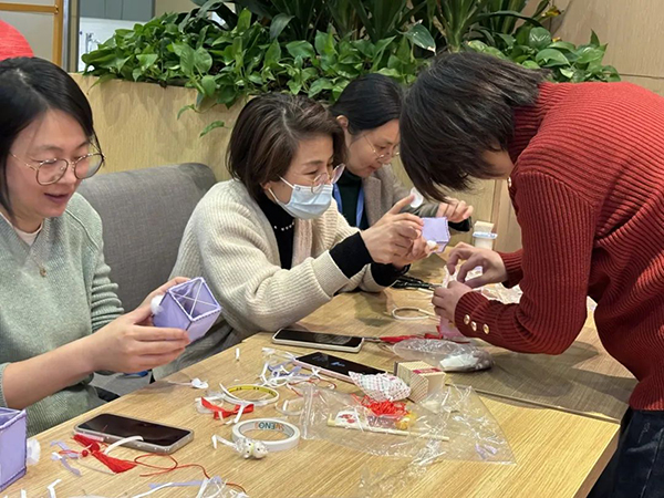 多彩非遗 匠心传承｜飞凯51漫画
元宵节主题活动