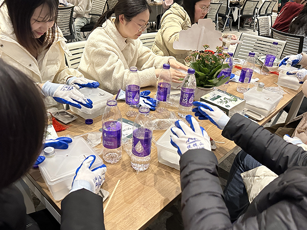 聚焦“她”力量 创意无所限——飞凯51漫画
女神节古法手作活动